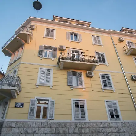 Charming Retreat In The Heart Of Split Apartment Exterior photo