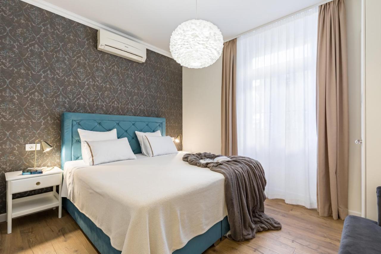 Apartment Charming Retreat In The Heart Of *