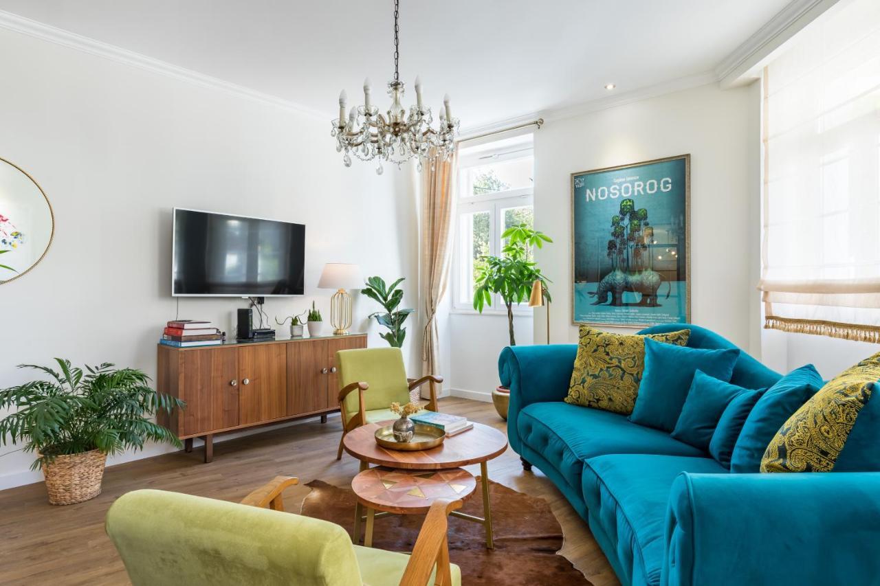 Charming Retreat In The Heart Of Apartment *